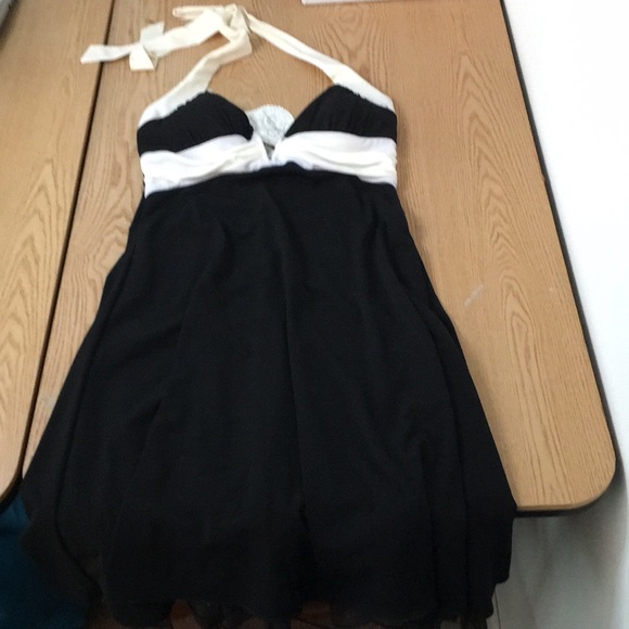 Speechless Dresses & Skirts - New Women’s Speechless Dress Tulle Stretchy Soft Comfy Cream Black Size Small